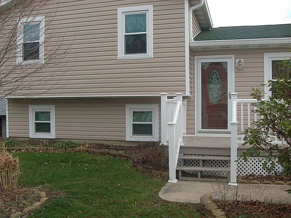 2nd image of 1423 Peachtree Dr