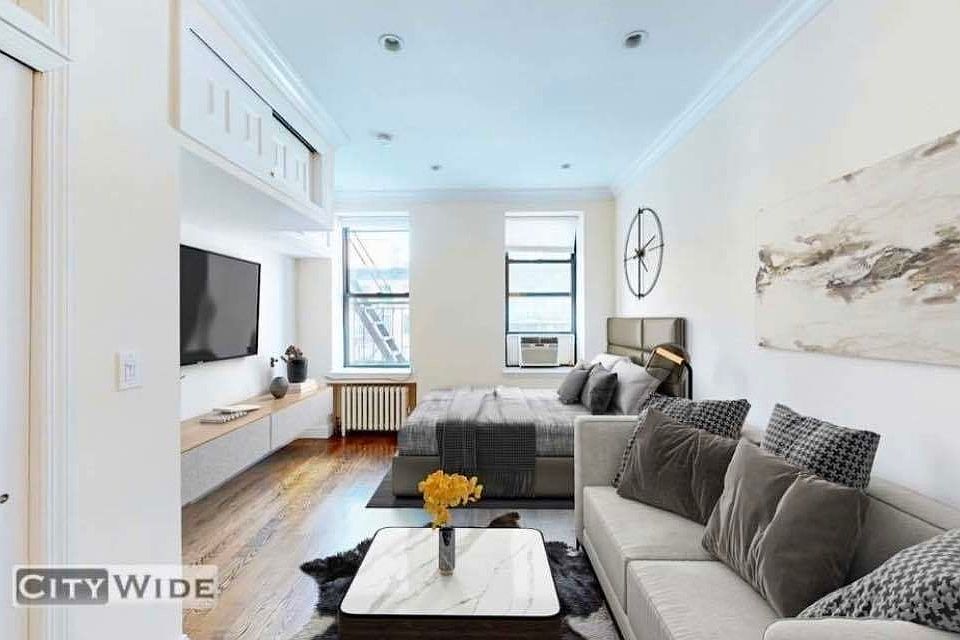 1st image of 1570 2nd Ave #3K