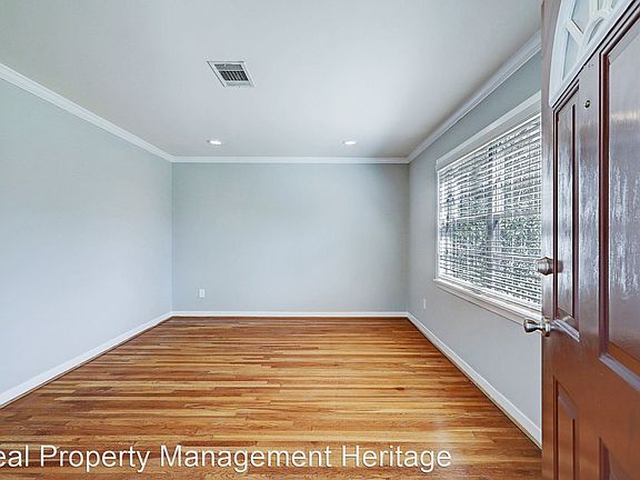 3rd image of 5314 De Lange Ln