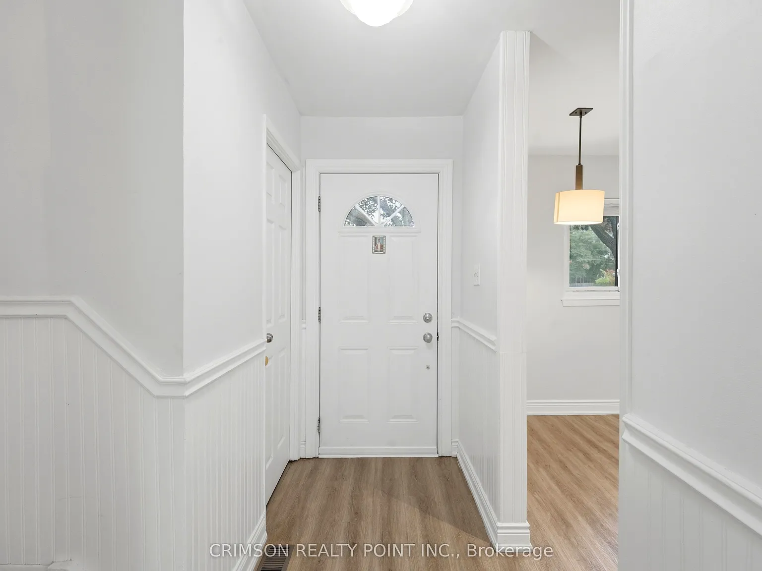 4 bed, $3,200 — Photo 2