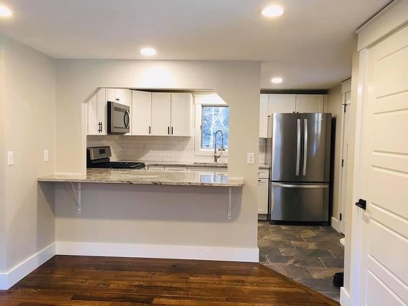 2nd image of 3962 Onondaga Blvd