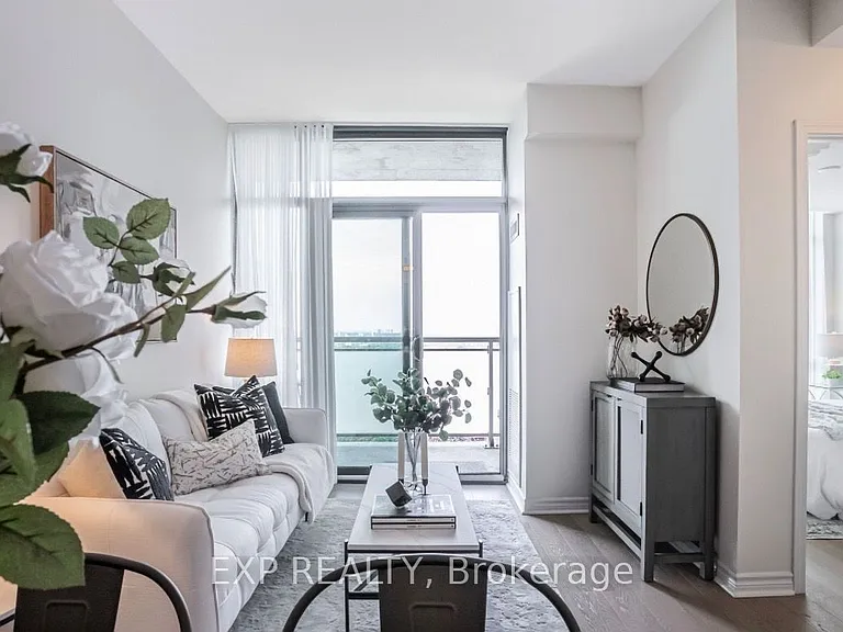 2522 Keele St #704 — Photo 13