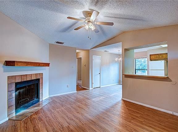 3rd image of 10616 Mellow Mdws APT 49C