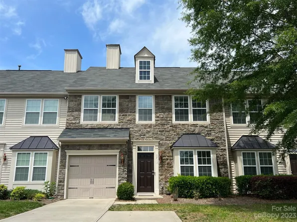 5713 Mossdale Ln, Charlotte, NC 28278