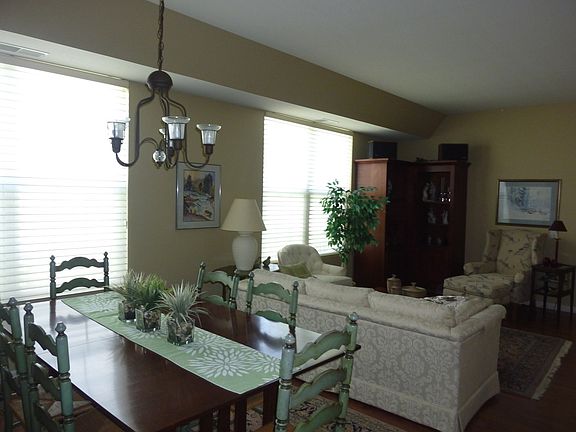 Dining room combined with Living room
