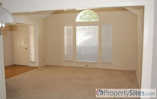 3rd image of 1837 Pueblo Dr