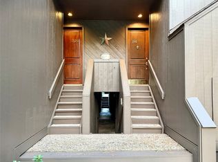 201 Litchfield Ln, Houston, TX 77024