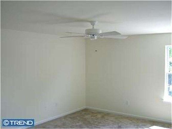 2nd image of 126 Carre Ave #B
