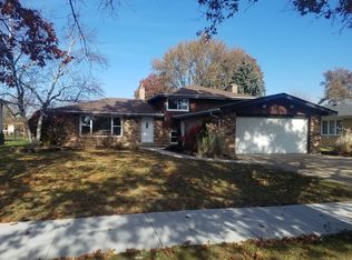 7818 Wheeler Dr, Orland Park, IL 60462