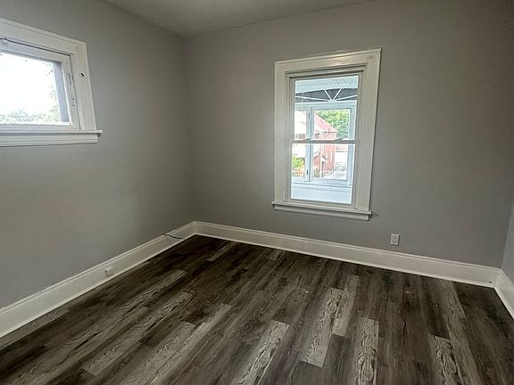 4th image of 700 E 160th St #2