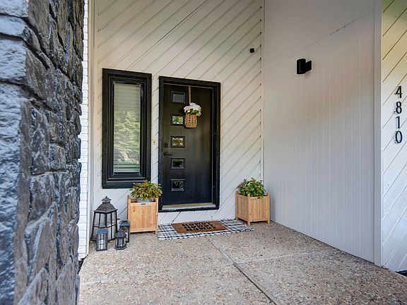 4th image of 4810 S Warwick Avenue
