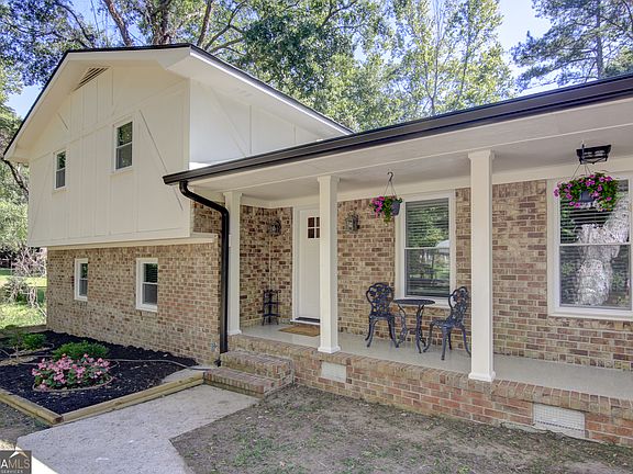 2nd image of 255 Hillsdale Dr