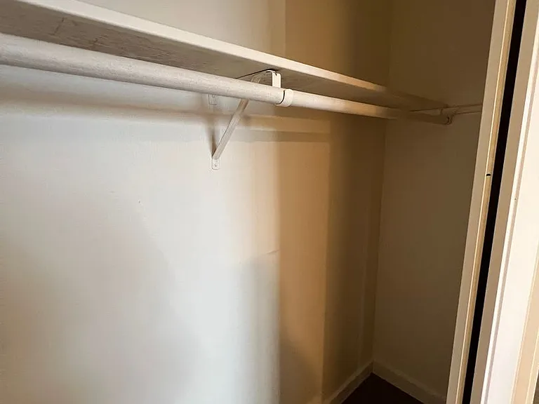 Eagle Court Apartments — Photo 36