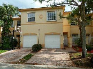 620 NW 170th Ter, Pembroke Pines, FL 33028