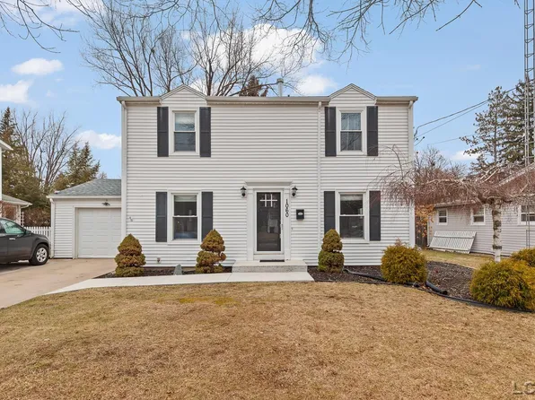 1060 Scottdale Dr, Adrian, MI 49221