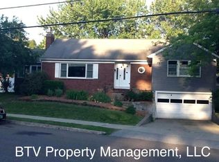 185 Shore Rd, Burlington, VT 05408