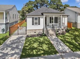 1455 Granada Dr, New Orleans, LA 70122