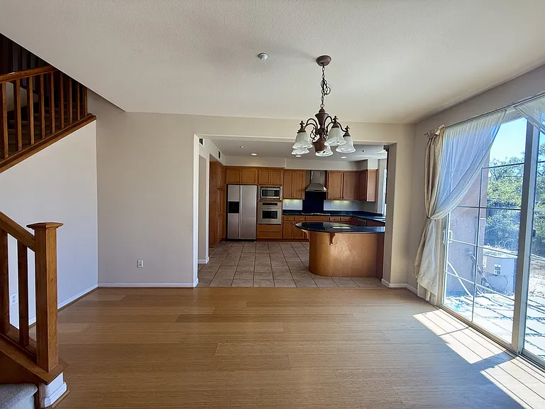 4373 Red Maple Way — Photo 4