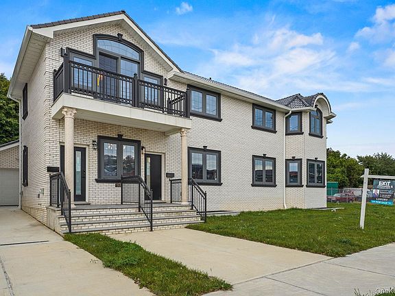 2nd image of 15033 Hawtree Street