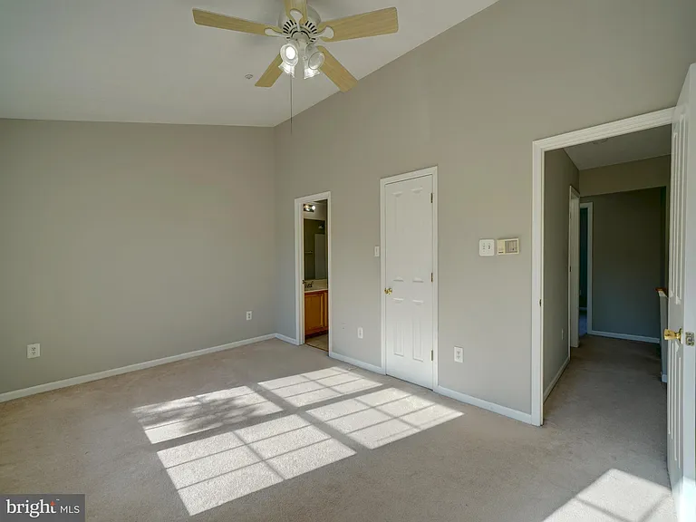 9314 Lawson Ln — Photo 23
