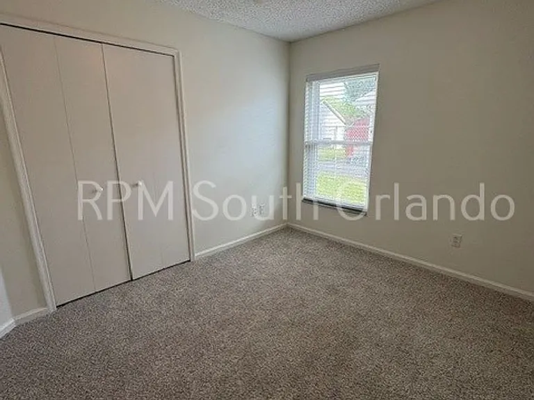 1930 Teaberry Ct — Photo 9