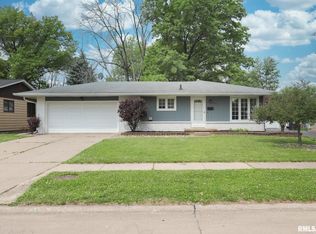 3605 37th St, Moline, IL 61265