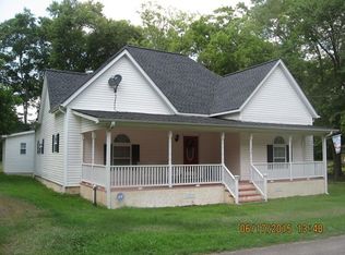 144 Bowers St, Royston, GA 30662