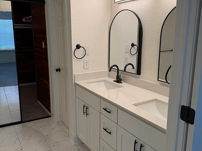 Master Bathroom, entry to walk in closet