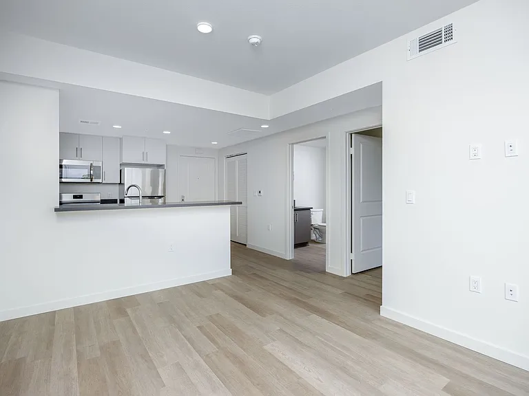 3533 Chesapeake Ave in Gateway — Photo 7