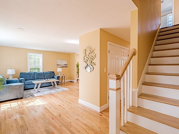 4th image of 45 Moran St