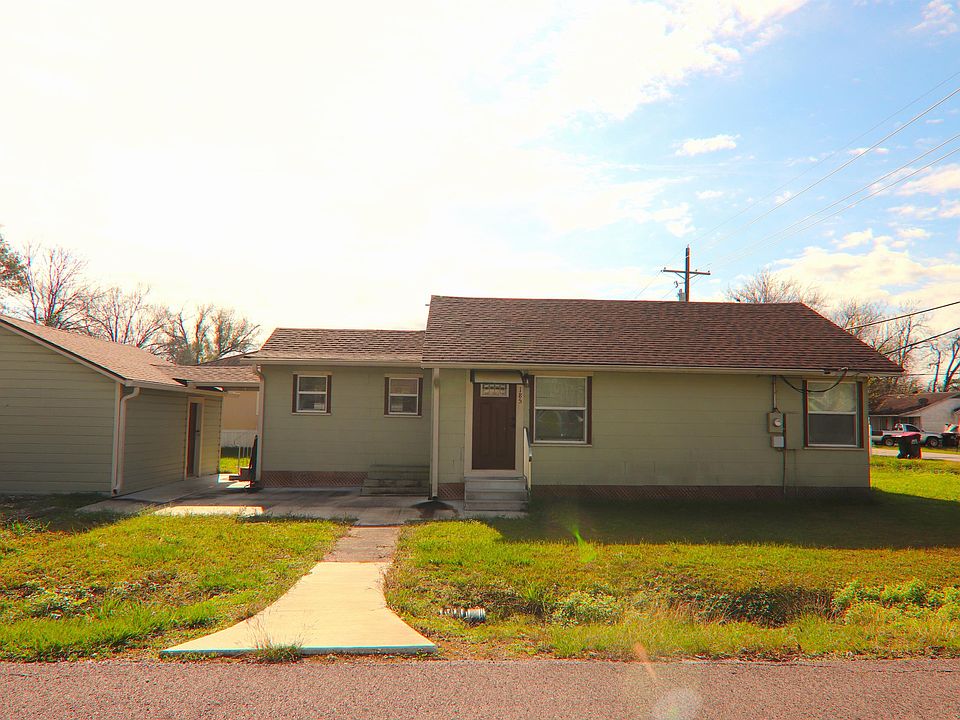 1st image of 185 W Herring St