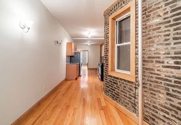 3rd image of 326 21st St #1E