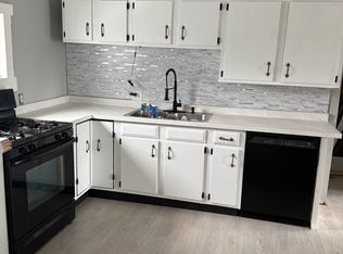 4 Lock St UNIT B, Phoenix, NY 13135