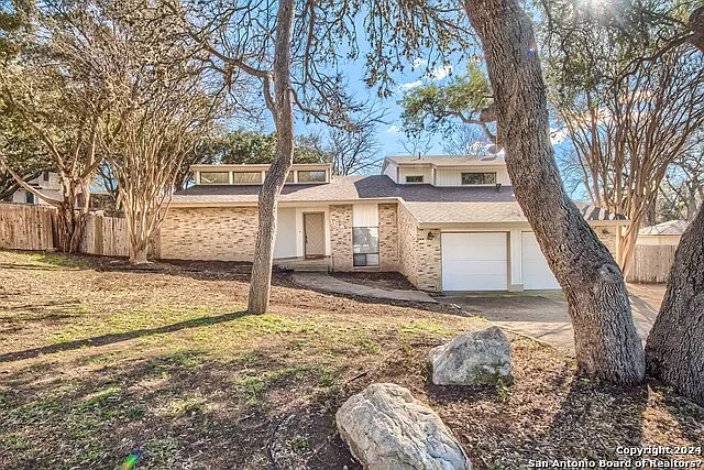 3 bed, 2.0 bath, 2132 sqft, $2,500 — Photo 4