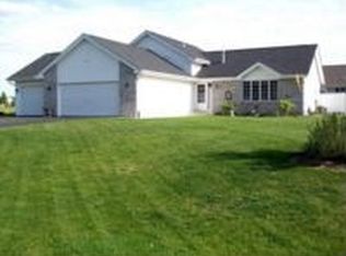 872 E Erin Cir, Beloit, WI 53511