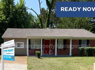 2410 W Hollyford Rd, Memphis, TN 38114