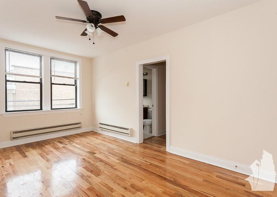 1st image of 818 W Diversey Pkwy #818T