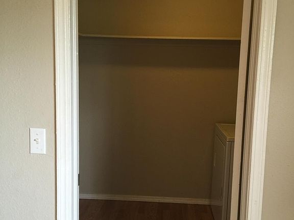 Walk in closet