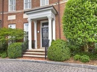4475 Northside Pkwy NW, Atlanta, GA 30327