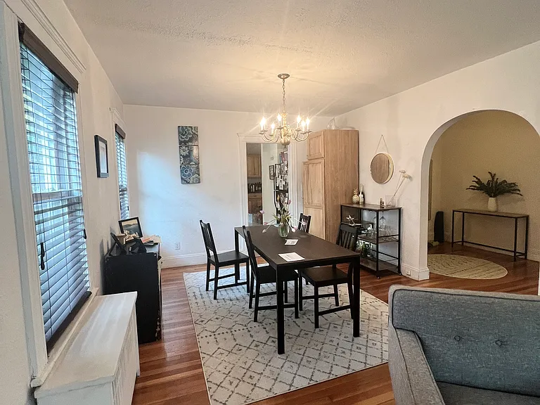 95 Westbourne Ter #1 — Photo 9