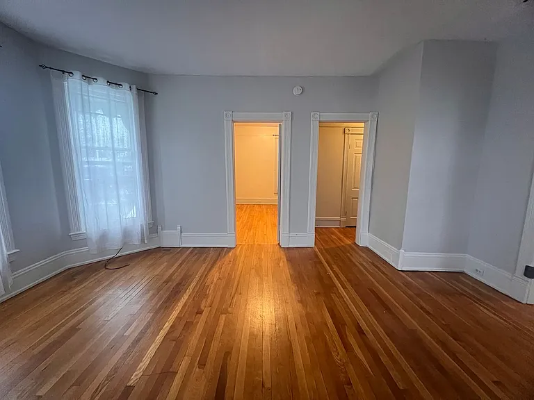 317 Henry Ave SE — Photo 5