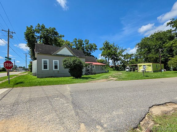 5th image of 17 N Johnson St