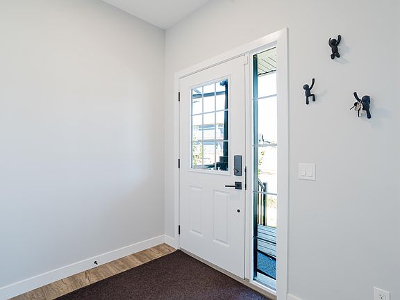 2nd image of 1665 Plum Cir SW