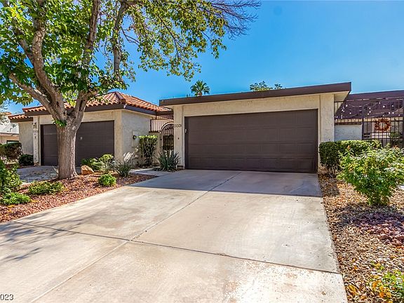 3rd image of 2559 La Fortuna Ave