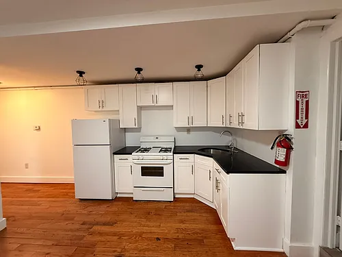 31 Pearsall Ave #1E Photo 1