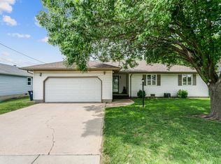 611 N School Rd, El Dorado, KS 67042