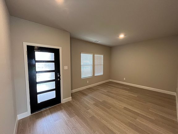 Formal living, which can be used as study or office