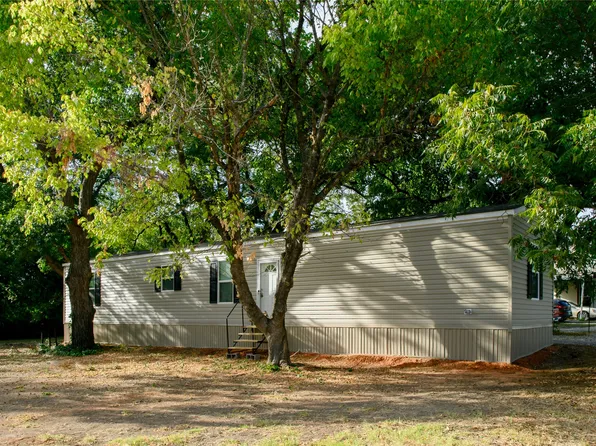 316 S Main St, Sadler, TX 76264