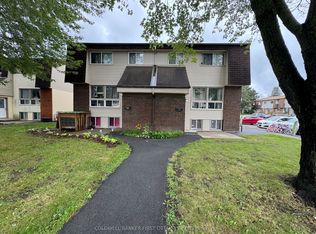19C Sonnet Cres, Ottawa, ON K2H8W8