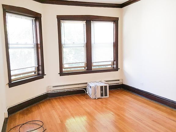 3rd image of 4037 N Central Park Ave APT 1A